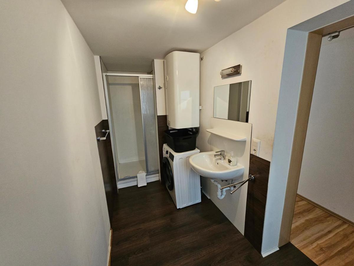 B76, Lauterach, Vorarlberg Apartments Eksteriør billede