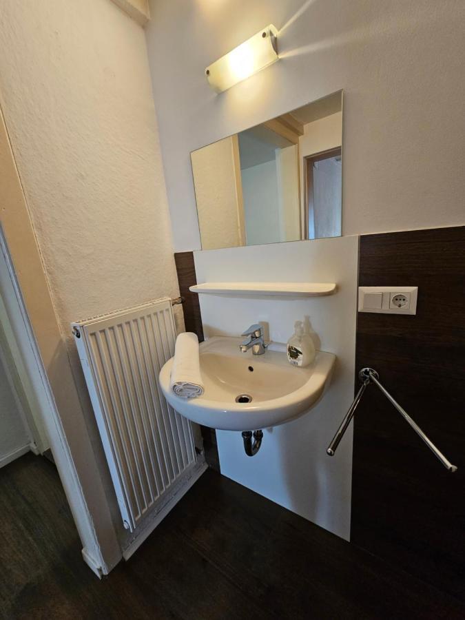 B76, Lauterach, Vorarlberg Apartments Eksteriør billede