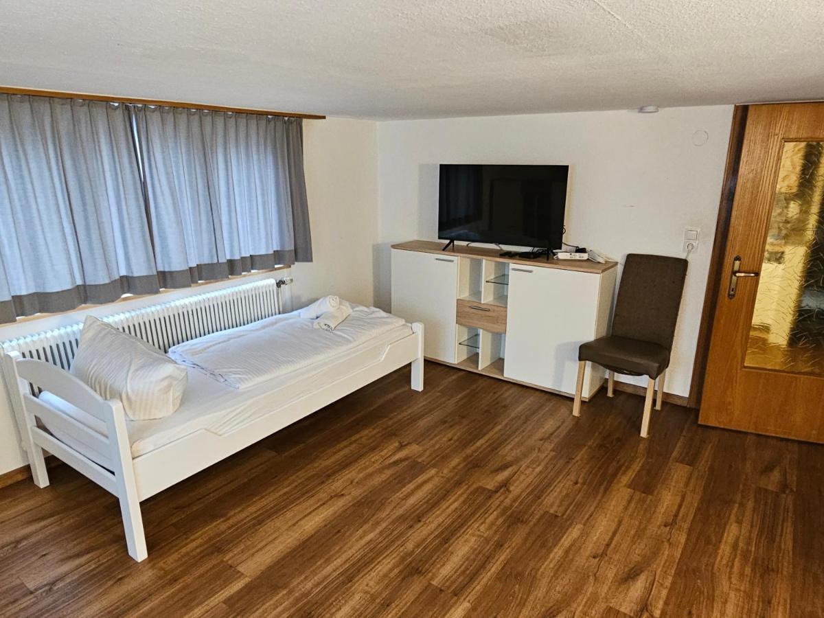 B76, Lauterach, Vorarlberg Apartments Eksteriør billede