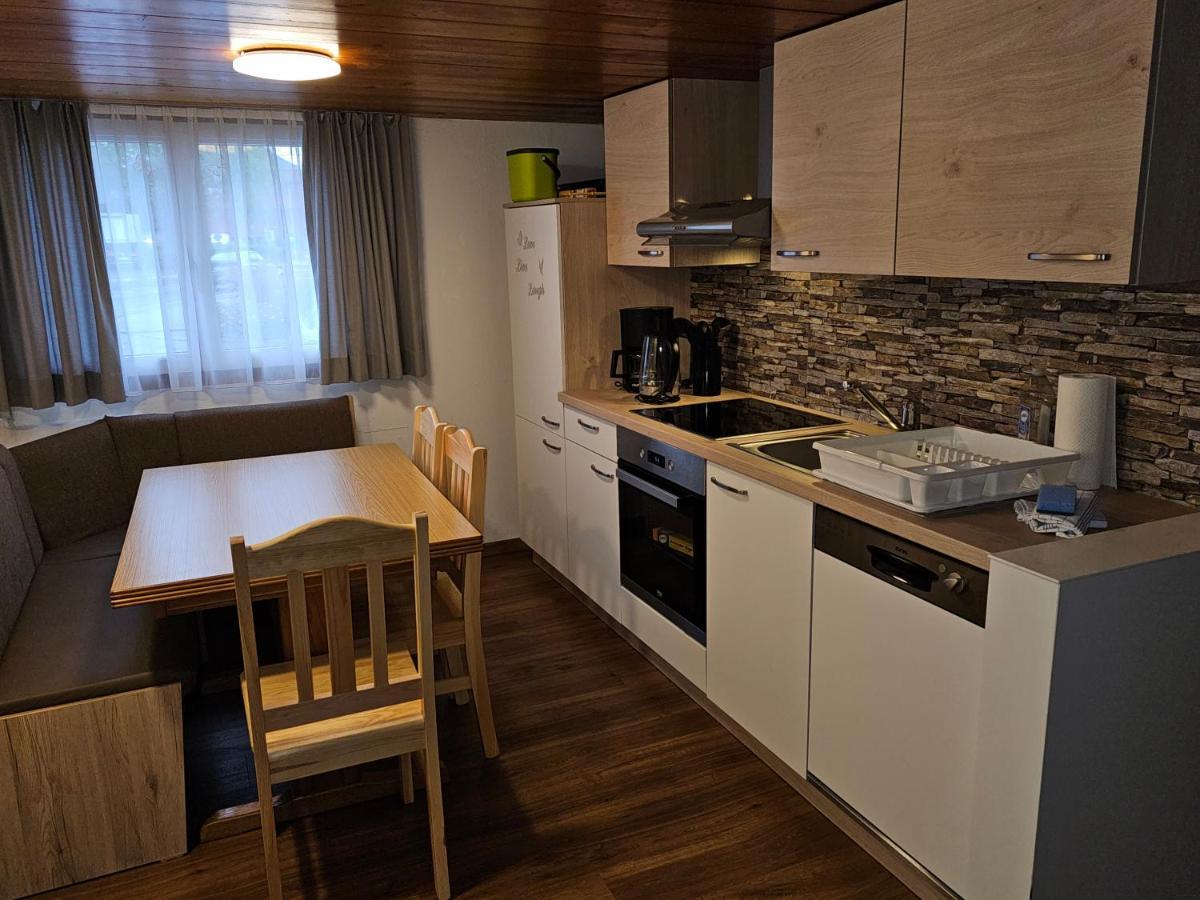 B76, Lauterach, Vorarlberg Apartments Eksteriør billede